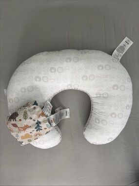 Boppy White Nursing and Support Pillow with Pillow Case